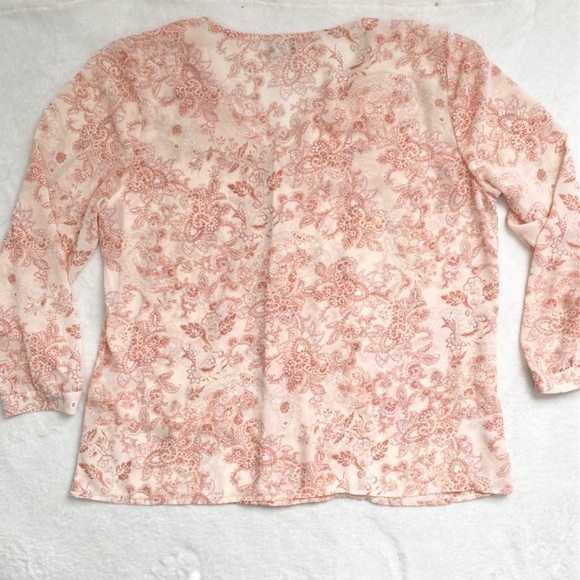 Chico's Flounce-Front Paisley Print Top/Blouse SZ 3 - Picture 9 of 14